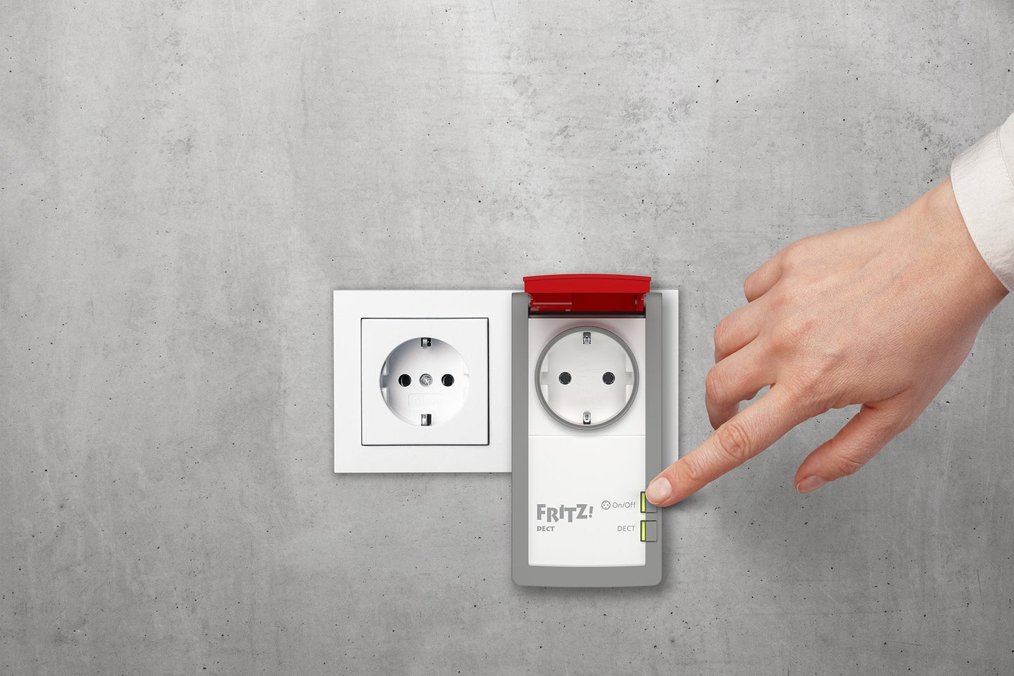 FRITZ!DECT 210 Steckdose Smart Home IP44 Außenbereich